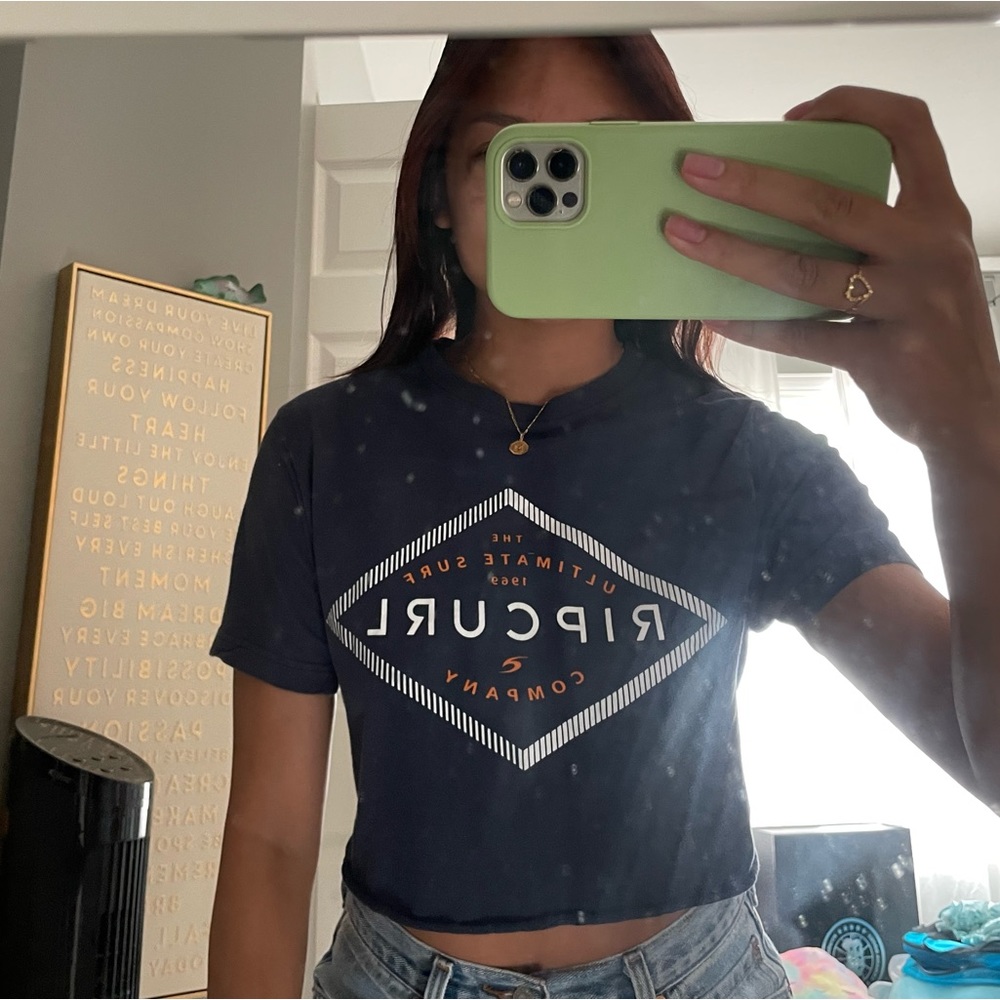 navy blue cropped ripcurl shirt